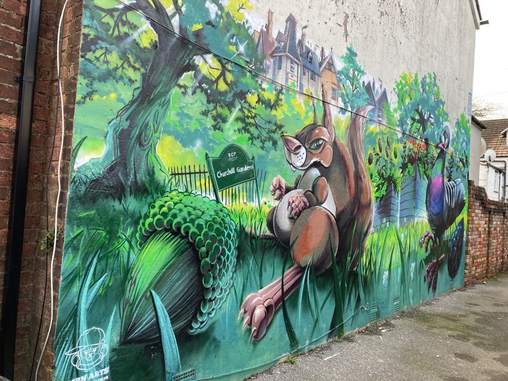 Churchill Gardens mural