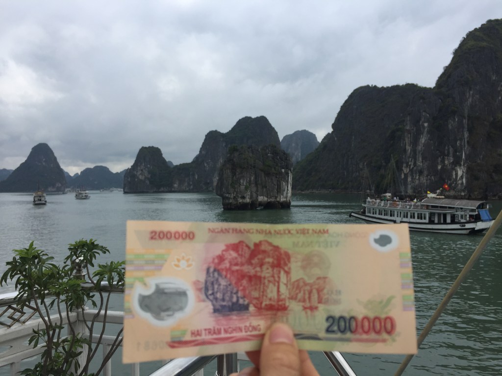 Rock on 200,000 Dong Note