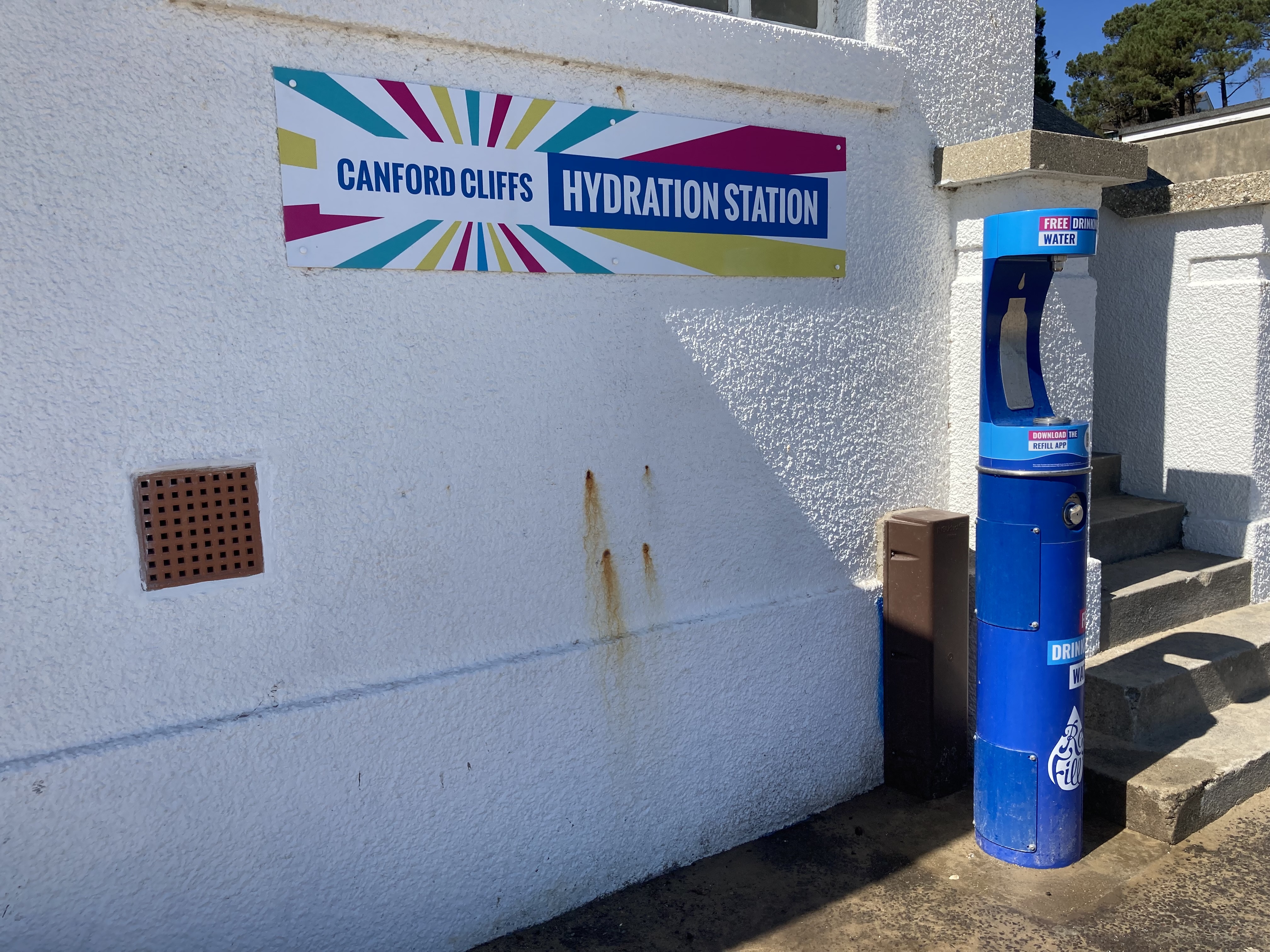 Canford Cliffs Beach - Hydration Station 