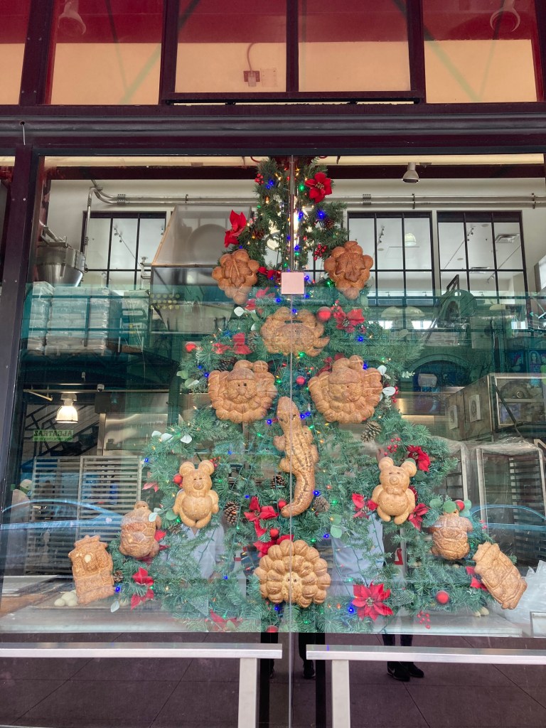 Boudin Christmas bread decorations 