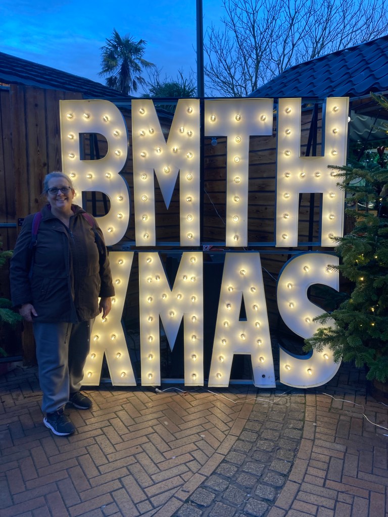 BMTH XMAS - Christmas Tree Wonderland