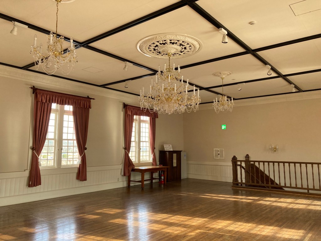 Nikko JR Station first class waiting room