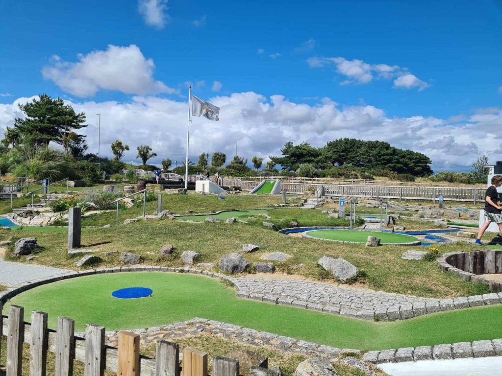 Sandbanks Beach Crazy Golf
