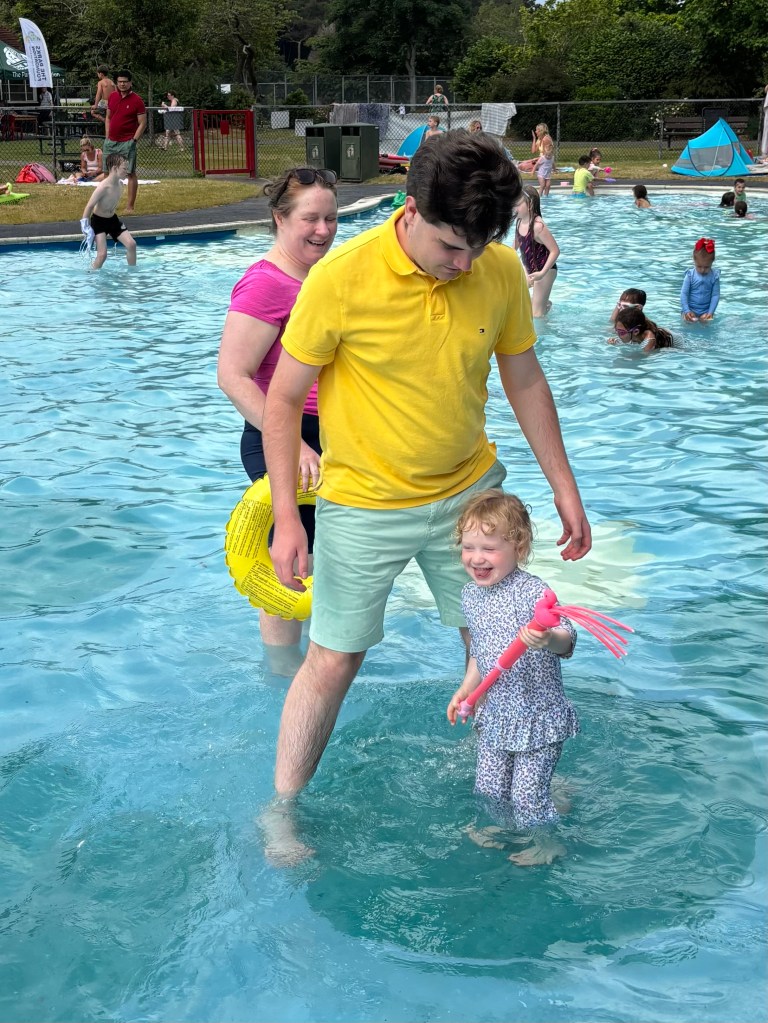 Redhill Park Paddling Pool
