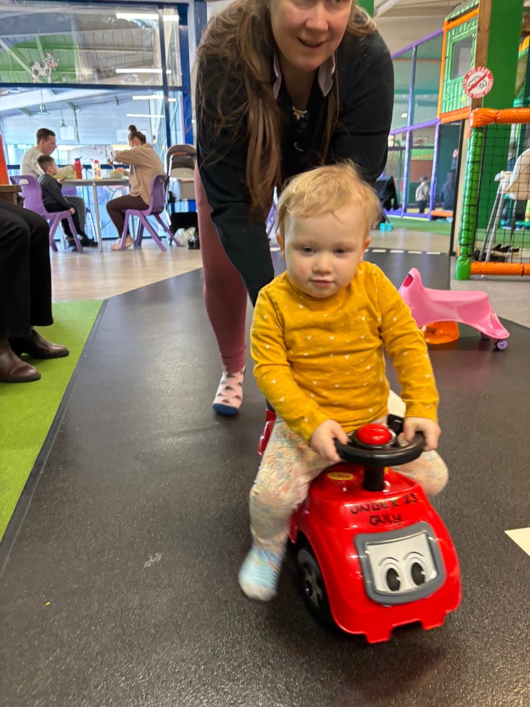 Lemur Landings Leweyville Street