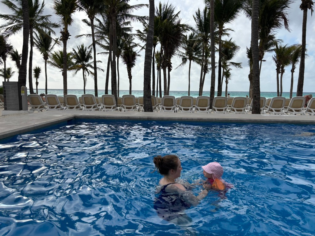 Riu Lupita Beach Club